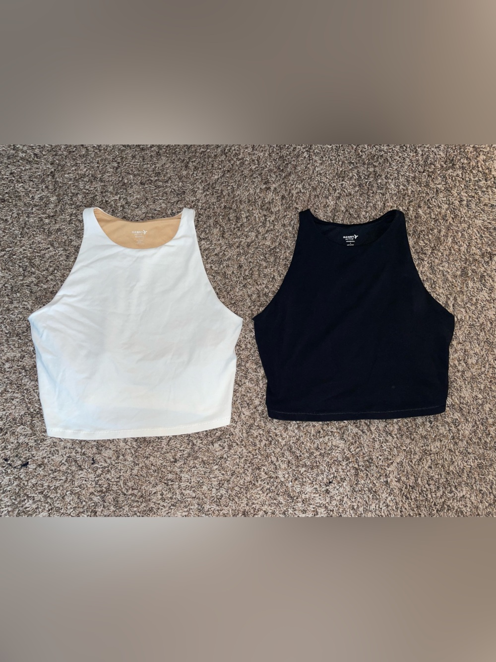 Old Navy Active Powerchill High Neck Cropped bra top